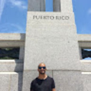 Meet your Posher, Luis